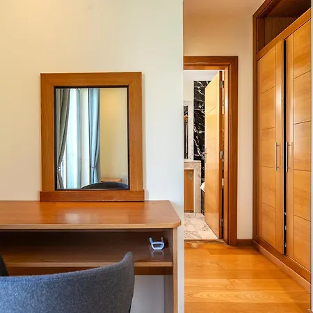 Captivating 600m To Vau Villa *