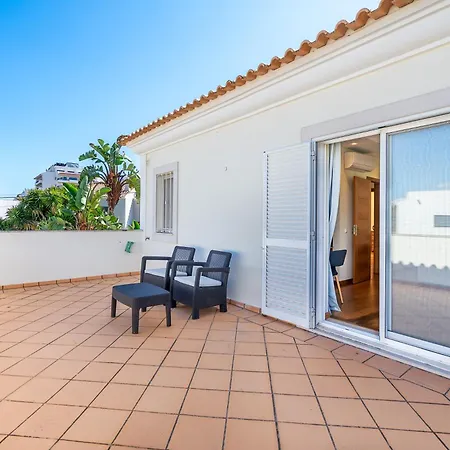 Villa Captivating 600m To Vau *