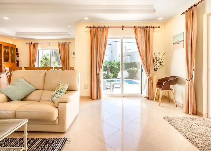 Captivating 600m To Vau Villa